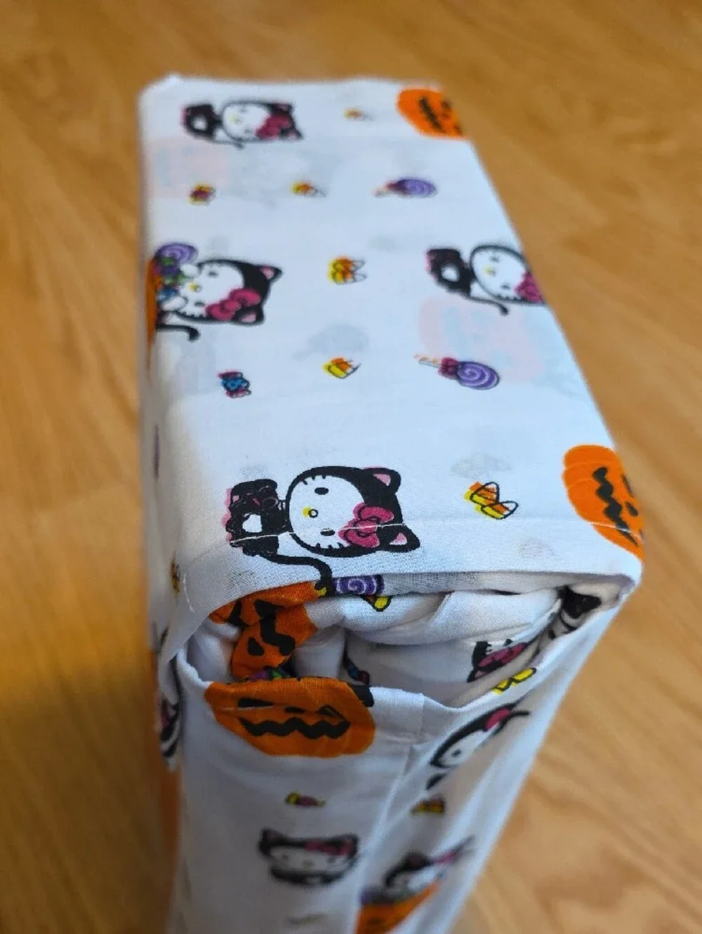 Hello Kitty Halloween Full Sheet Set